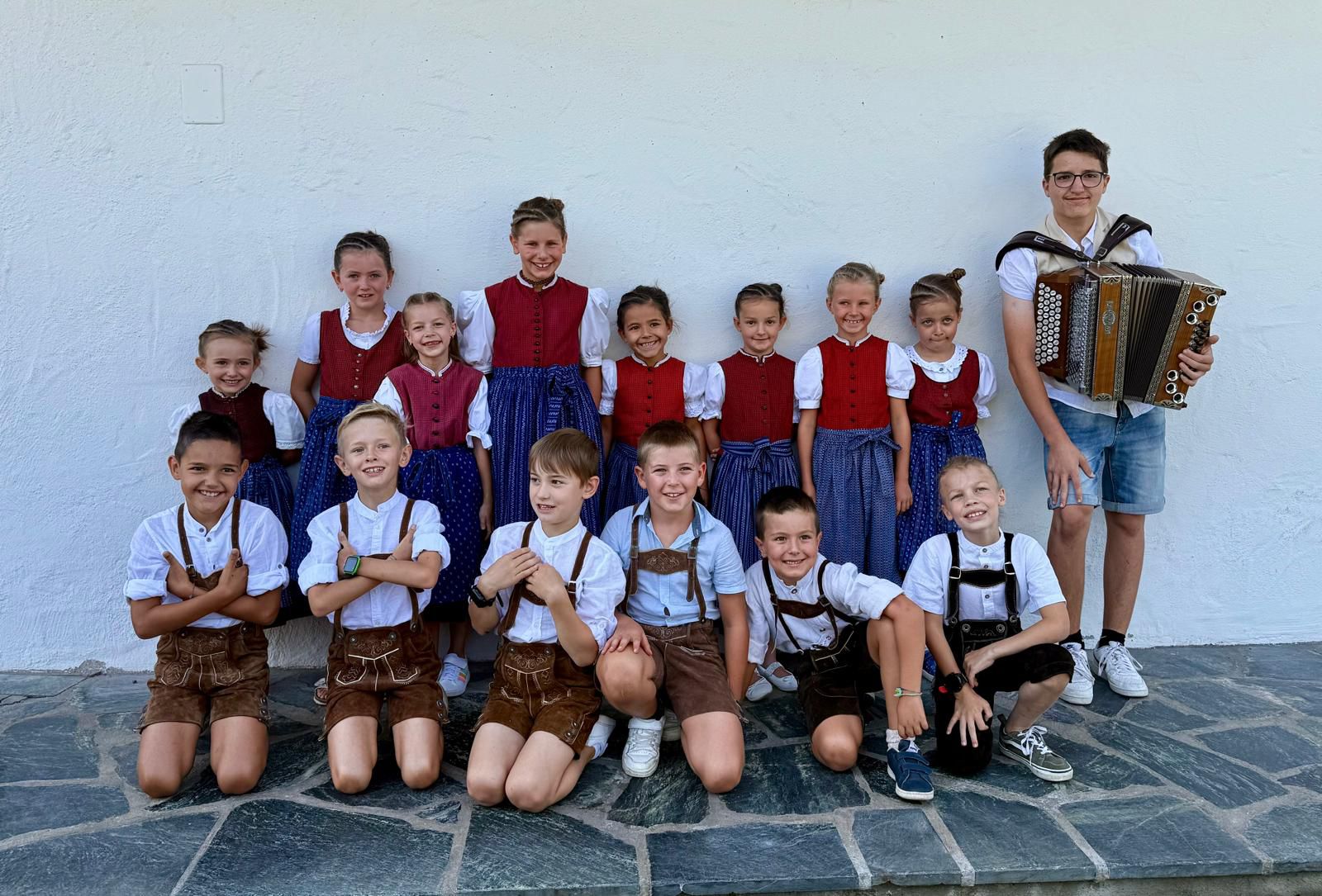 Kindertanzgruppe Percha Nasen 3