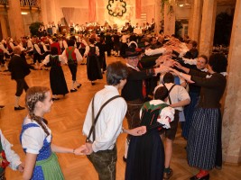 Der Auftanz - traditioneller Beginn jedes Tanzfestes